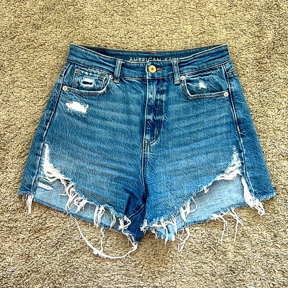 American eagle high rise shorts, size 0.
